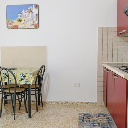 Borghetto Del Salento Villa Uggiano La Chiesa Bagian luar foto